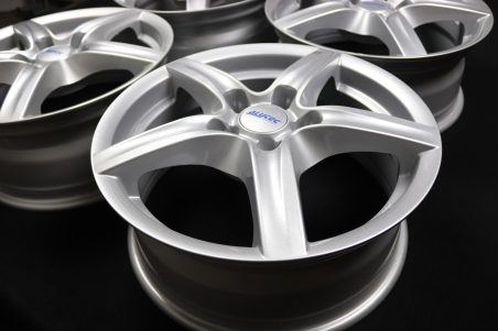 Meinikreifen Onlineshop bietet Ihnen Chevrolet/Daewoo Opel 16 Zoll Alufelgen Alutec 6,5Jx16 ET41 5x115