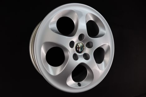 Meinikreifen Onlineshop bietet Ihnen Original Alfa Romeo 147 60663058 15 Zoll Alufelgen 6,5Jx15 ET41,5 5x98