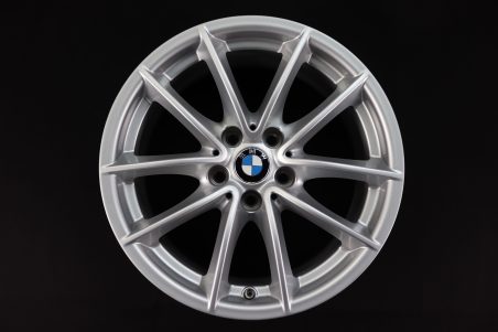 Meinikreifen Onlineshop bietet Ihnen Original BMW 5er G30 G31 17 Zoll Alufelgen 6868217 7,5Jx17 ET27 5x112 RDKS