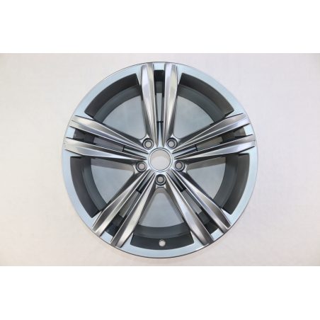 VW Tiguan II 5NN 19 Zoll Alufelge 5NN601025D 8,5Jx19 ET38 5x112